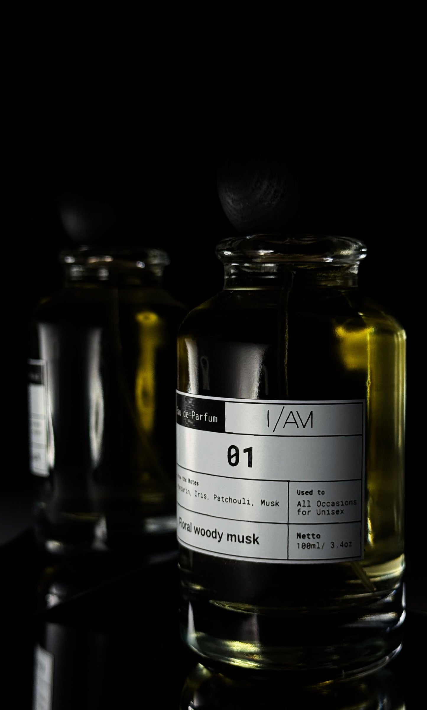 01 Eau de Parfum | عطر ٠١